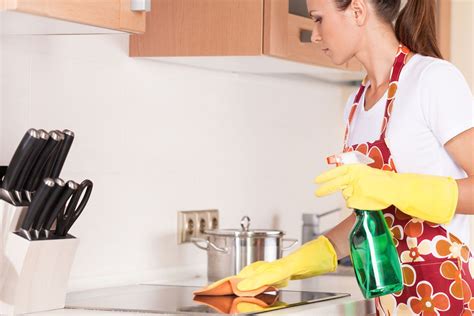 Así dispondrás de sitio suficiente donde dejar todo lo que. 5 trucos de limpieza para dejar tu cocina reluciente ...