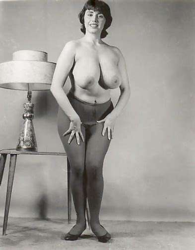 Linda West Busty Vintage Women 10 Pics