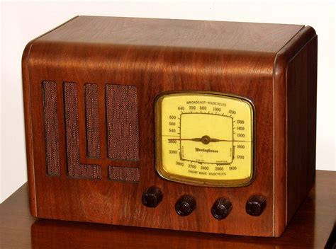 Vintage Westinghouse Table Radio Model Wr 222 Broadcast Flickr