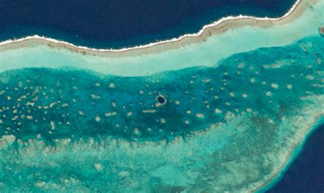 Belize's famous blue hole is incredible when viewed from above, but after an underwater expedition, we now know what lies at the very bottom. Belize Great Blue Hole Seen From ISS As Scientists Explore ...