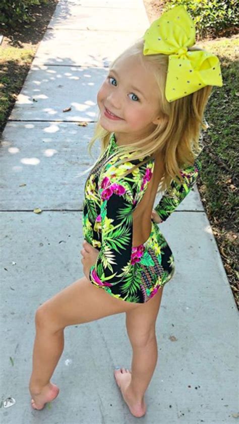 The Cutest Little Girl💚💖 Little Girl Models Cute Little Girl Dresses