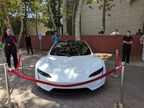 Tesla ceo elon musk recently dropped another piece of information on the impending tesla roadster. Next-gen Tesla Roadster's "Augmented Mode" will enhance ...