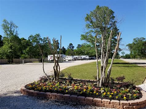 This is one of the few rv parks near houston tx, kingwood tx and humble tx that looks and feels like a resort, yet offers affordable park pricing. - RV Park New Caney TX