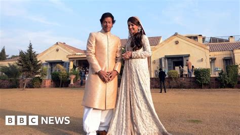 Pakistans Imran Khan And Wife Reham Khan To Divorce Bbc News