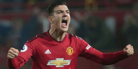 He is 21 years old from portugal and playing for milan in the serie a tim. Diogo Dalot can grow into a reliable utility player at ...