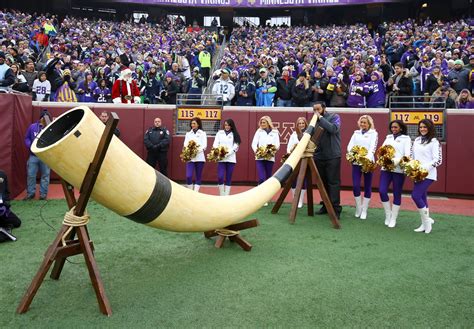 Watch Minnesota Vikings Players Struggle To Spell Gjallarhorn