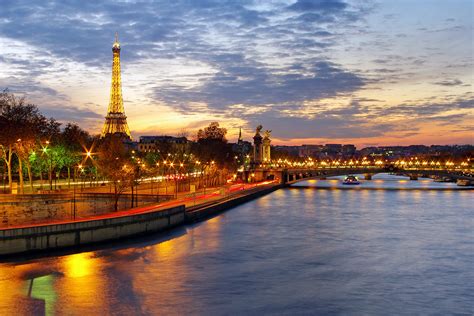 パリを知るにはセーヌ河を知ろう ロコタビブログ