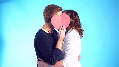 7 Fun Facts About Kissing That You Would Love To Know Lifecrust