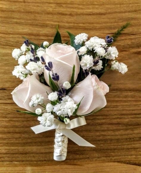Elegant Soft Simple Pin Corsage For Special Ladies Of The Wedding