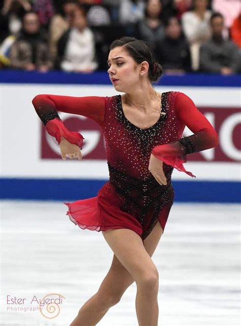 Evgenia Medvedeva (RUS) | Figure skating dresses, Figure skating costumes, Isu figure skating