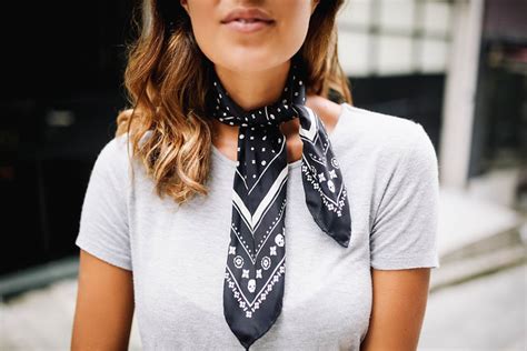 4 Ways To Tie A Neck Scarf A Pair And A Spare