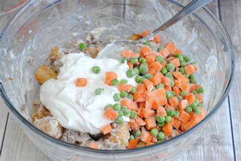 Cheeseburger tater tot casserole with ground beef is also delicious. Tater Tot Casserole - Savings Lifestyle