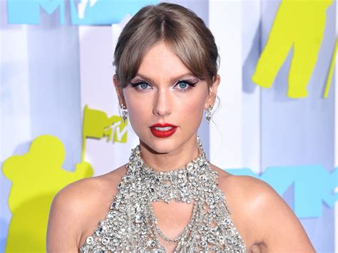 Taylor Swift Announces New Album Midnights To Be Released 42 Off