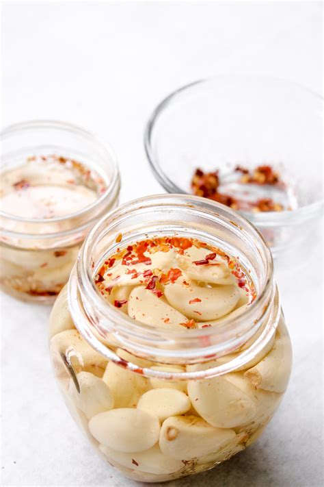 Easy Pickled Garlic Spicy Savoring Italy