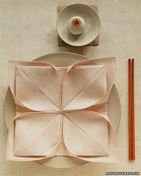 35 Beautiful Examples Of Napkin Folding Art And Design