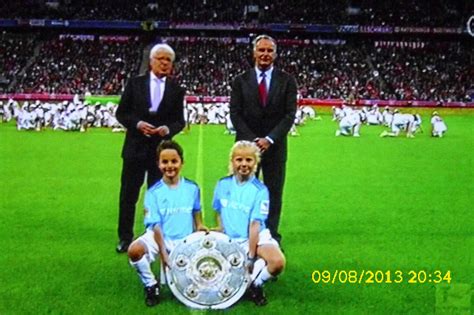 Borussia monchengladbach (d1psen) h2h bayern munich (lion). Der Ball rollt wieder: Bayern München gegen Borussia ...