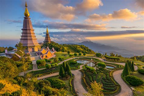 √ Gunung Doi Inthanon Terletak Di Negara Thailand Wanjay