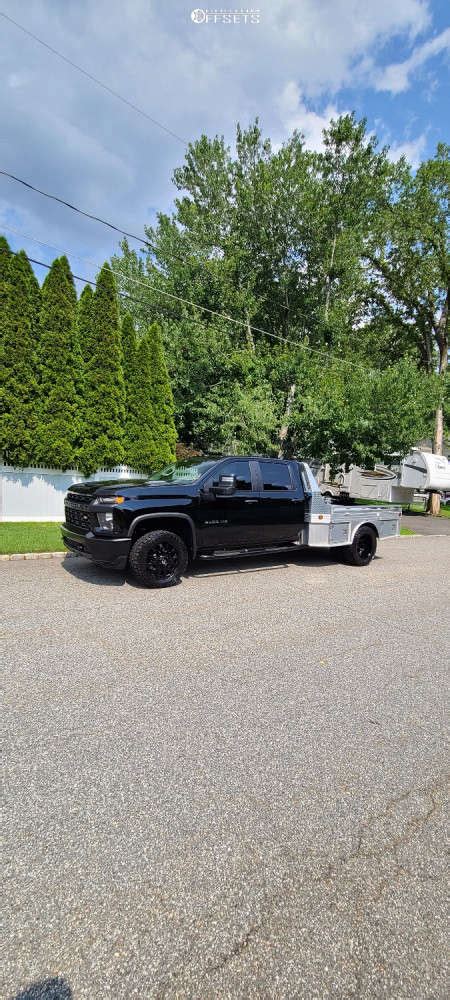 2021 Chevrolet Silverado 3500 Hd With 20x9 20 Fuel Blitz And 33125r20