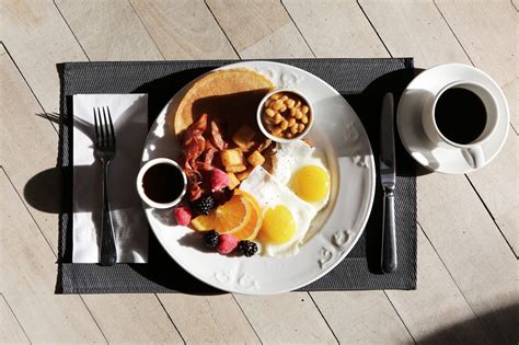 Traditional American Breakfast Famous Breakfast Dishes