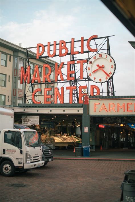 Fish market, flowers, the first. Some Pretty Thing | Pike place market seattle, Downtown ...