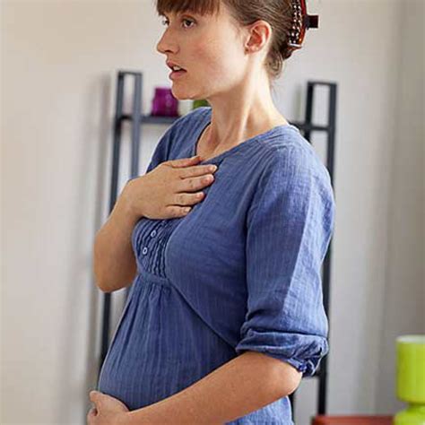 Sesak dialami ketika seseorang bernapas secara sadar. Kehamilan - Atasi Sesak Nafas Kala Hamil Tua - SehatFresh.Com