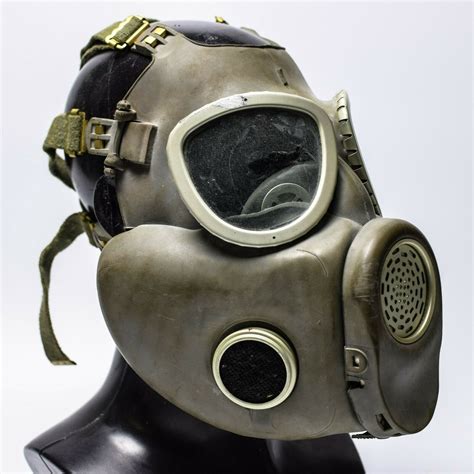 Vintage Soviet Era Gas Mask Polish Military Gas Mask Mp 4 Full Set