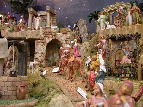 Galleries Showcase Displays Nativity Scene Display Fontanini