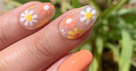 Daisy Nail Art Designs For Easy Diy Manicure At Home