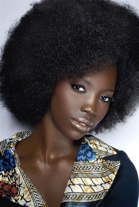 Rocking Style With Afro Naturalhairstyle Loved By Nenonatural
