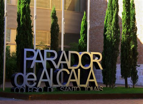 El contenido de las páginas de esta plataforma web sólo es informativo. 003175 - Alcalá de Henares | Parador de Alcalá Colegio de ...
