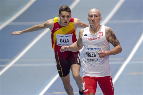 May 30, 2021 · rywalizacja była zacięta, a o naszej wygranej przesądziła męska sztafeta 4x400 m. HMŚ w Birmingham: polska sztafeta 4x400 metrów ...