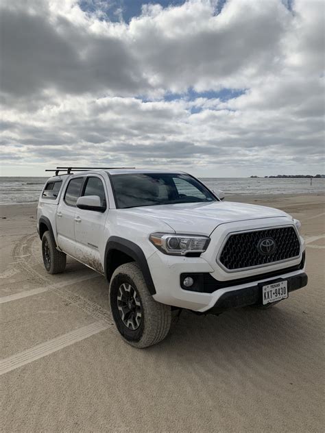 White 2018 Trd Or With Leer 100r Camper Shell Tacoma World