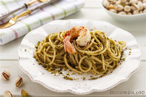 Spaghetti Gamberi E Pesto Di Pistacchi Boccone Goloso