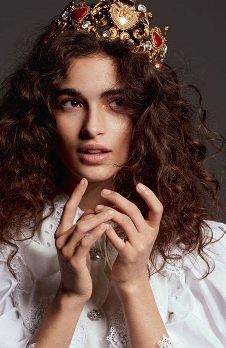 18 Stylish Perm Hair Looks To Rock In 2020 The Trend Spotter Black