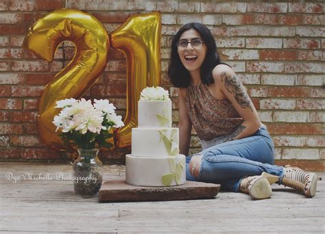 Aloka weerasingha 21st birthday party unseen hot. 21st Birthday photo shoot | Birthday photoshoot, Birthday ...