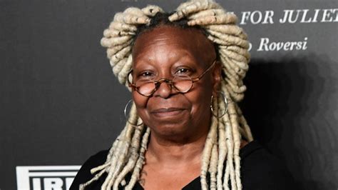 Aus der perspektive der realen welt geschrieben. Whoopi Goldberg será otra vez la cantante camuflada de ...