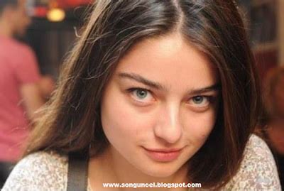 Ah genç kızların sevgilisi çağatay ulusoy. Son : KARAGÜL DİZİSİNDEKİ ADA KAÇ YAŞINDA RESİMLERİ - AYÇA ...