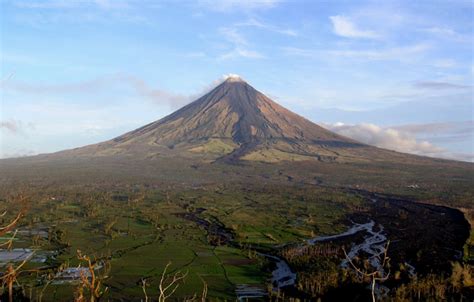 Mayon Volcano Philippines Latitude And Longitude