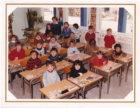 Photo De Classe Cp Ecole Primaire B Jean Moulin De Ecole Jean