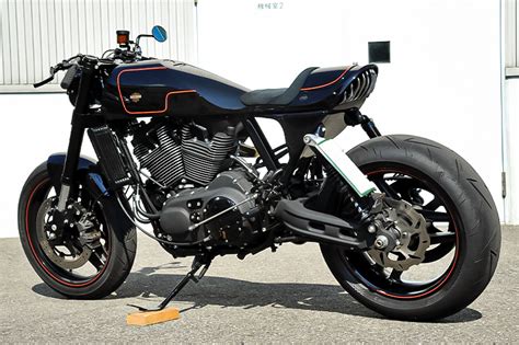徳島マッドラウト スポーツスター Xr1200x がスタイリッシュなアーバンカフェレーサーへと昇華！ バイクを楽しむショートニュース