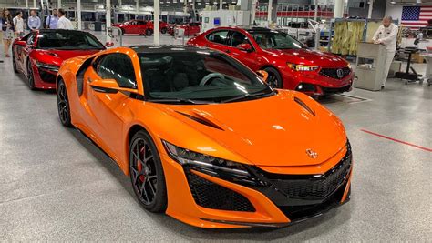 Edmunds also has acura nsx pricing, mpg, specs, pictures, safety features, consumer reviews and more. The Only Supercar Made in America Is the 2020 Acura NSX | The Drive