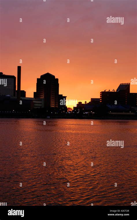 Maumee Riverfront View Of Toledo City In Ohio At Sunset Stock Photo Alamy