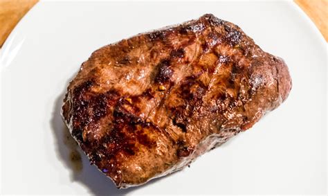 In recent years, the flat iron steak has becoming increasingly popular on restaurant menus across the country, and for good reason. Flat iron steak in red wine marinade recipe - How to make ...