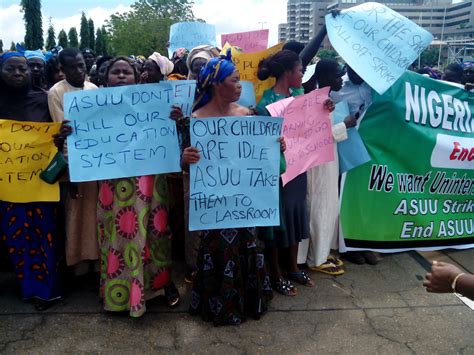 Asuu Strike Angry Mothers Market Women Storm Abuja Demand End To