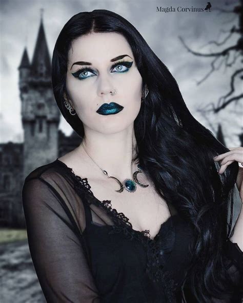 Pin By Greywolf On Goth Queens In 2019 Gothic Fashion Gothic Outfits Gothic Beauty