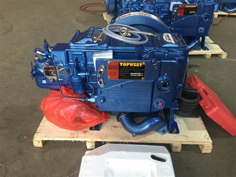 China 4 Stroke Small Water Cooled Marine Diesel Engine Without Tank