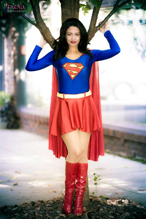 Cosplay Victoria As Supergirl Dark Hair Variant
