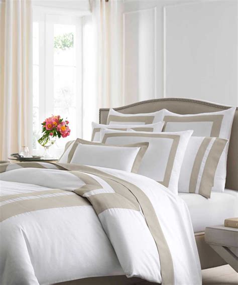 When writing this article we have looked through dozens of brands and. Luxury White Duvet Cover - Kassatex Hotel Bedding