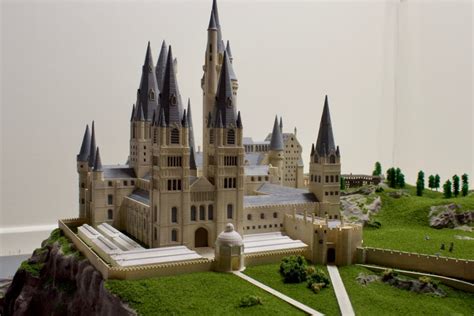Check Out This Incredible 3D Printed Scale Model Of Hogwarts
