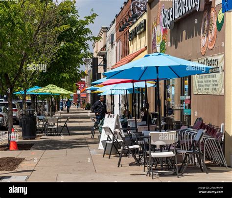 Restaurants And Businesses Along Forbes Avenue In The Squirrel Hill